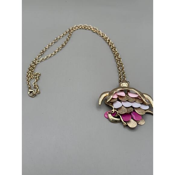Vintage Pink and Gold Tone Articulating Sea Turtle Large Pendant Necklace - Picture 4 of 9